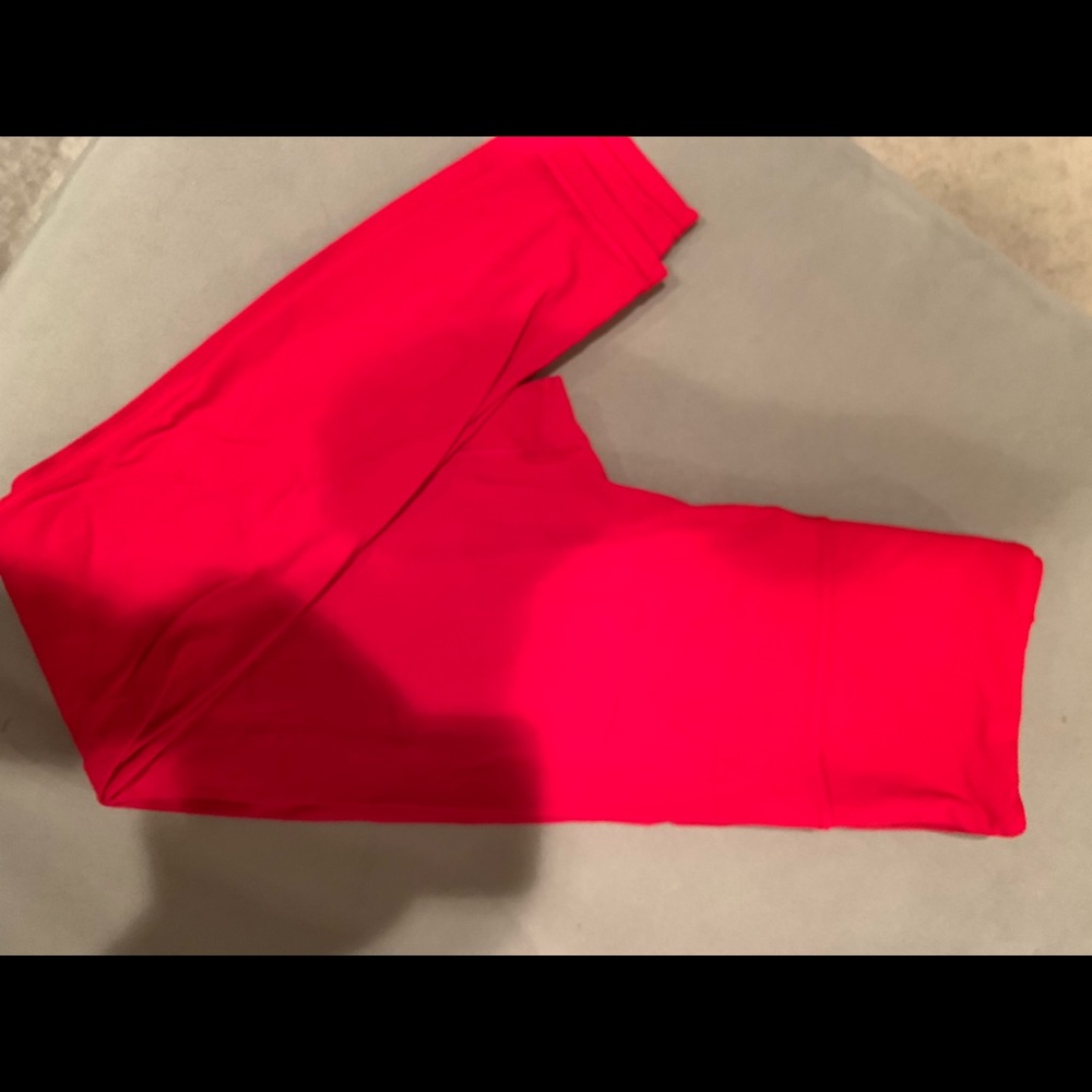 Athleta elation red